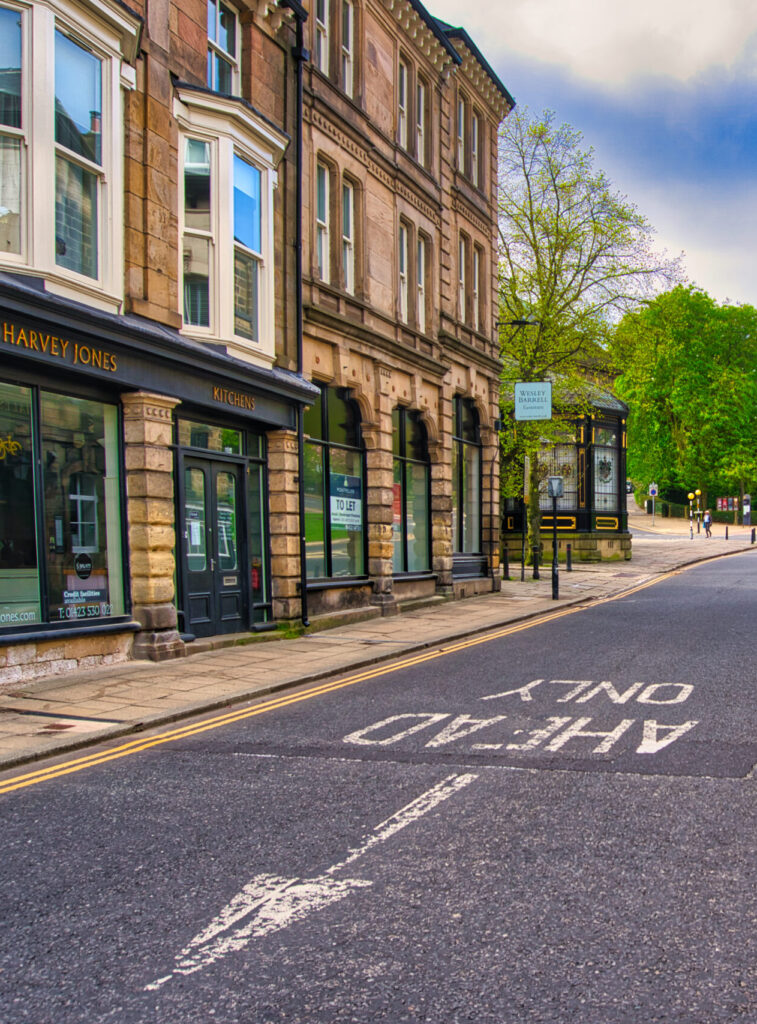 Harrogate-Crescent-Road-Pump-Rooms-Valley-Gardens-Empty-Streets-Coronavirus-Lockdown